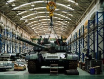VOP CZ představí autonomní vozidlo TAROS Pyro a tank Leopard 2A4