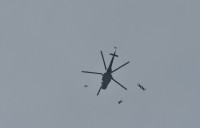 Zahajovací seskok z vrtulníků Mi-171